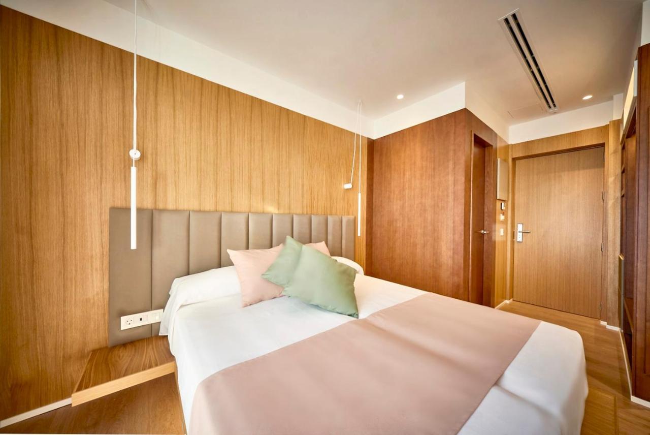 Hostal Pericon 콘일데라프론테라 외부 사진