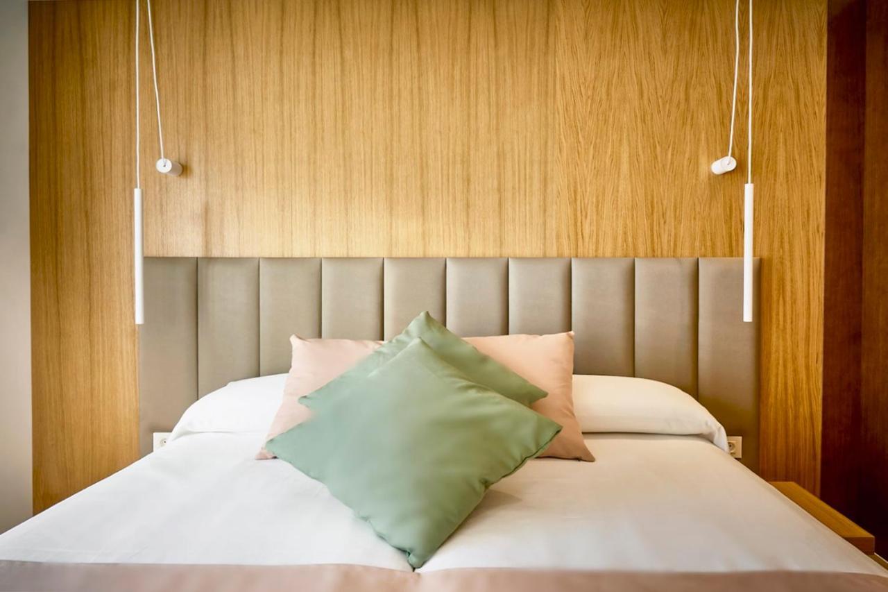 Hostal Pericon 콘일데라프론테라 외부 사진